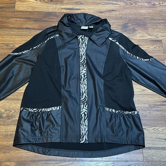 Chico’s Zenergy Jacket Size 2/Large - Picture 6 of 8